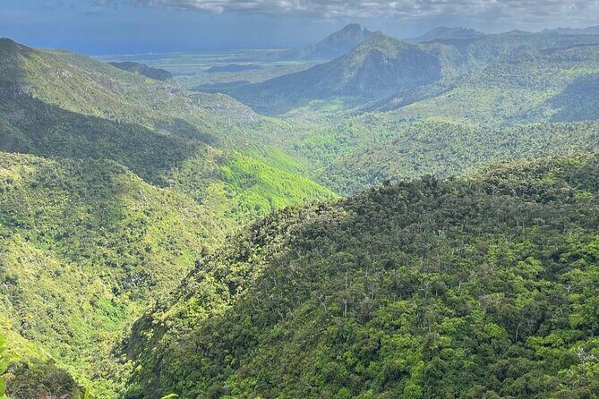 Private Full Day Tour in Mauritius - Alexandra Falls: A Famous Viewpoint Stop at 700 Meters