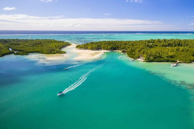 Private speed boat to Ile aux Cerfs full-day Incl: Lunch & Transfer - GRSE Waterfalls by speedboat canal: monkeys, bats, and sea-level views