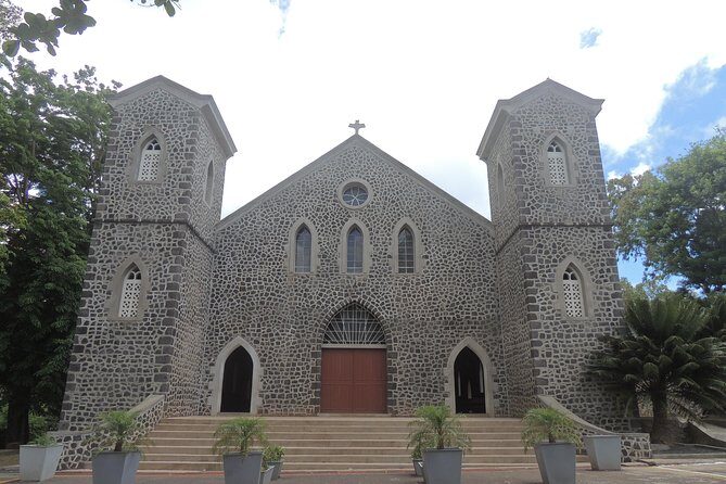 Rodrigues Island - ORIGINE Guided Tour - A 7-Hour Rodrigues Day Built Around History and Rock