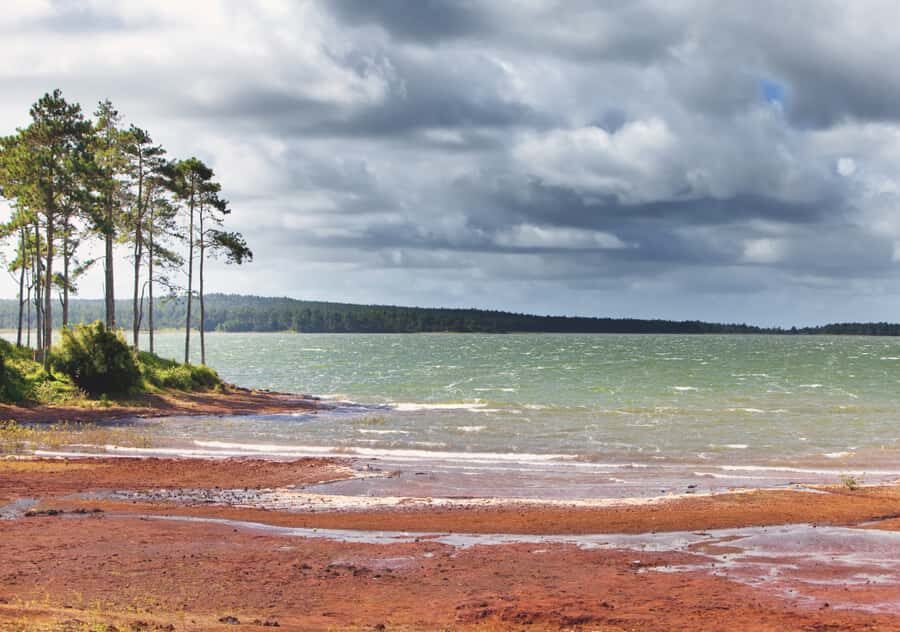 South: Gorges, Waterfalls, Lakes, Trails, 23 Coloured Earth - Key things to know before you go