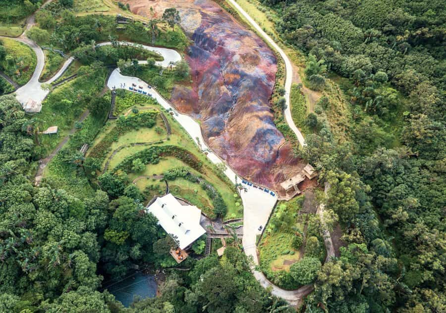 South: Gorges, Waterfalls, Lakes, Trails, 23 Coloured Earth - Sophie Nature Walk: the walking break you’ll thank yourself for