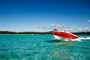 Speed boat to Ile aux Cerfs: Full day incl Lunch & Transfer - Ile aux Cerfs by Speedboat: lagoon views and real beach time