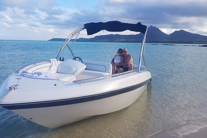 Speed Boat Tour île aux Cerfs and Others Gems of The South - From Chantauvent to the lagoon: why this route feels special