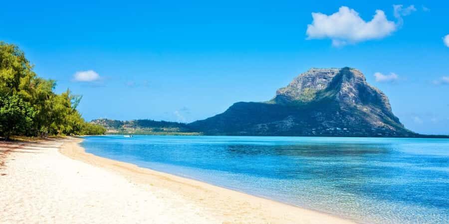 Speedboat to Ile aux Benitier: Dolphin Encounter & Lunch - The 6-Hour Logic: Why This Works as a One-Day Mauritius Trip