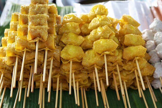 Street Food Private Tour in Port Louis - Wheelchair and stroller accessible, but street food still means walking