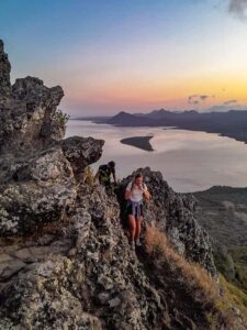 Sunrise hike at Le Morne Brabant with Local Guides (UNESCO) - Meeting Your Guide and Getting Oriented Before Dawn