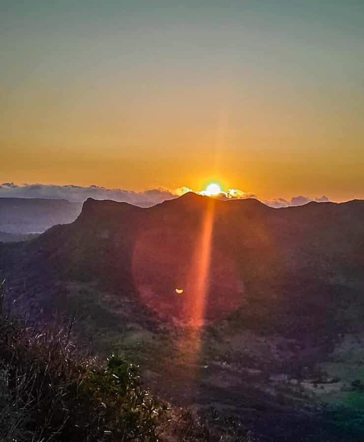Sunrise hike at Le Morne Brabant with Local Guides (UNESCO) - The Summit Viewpoint Moment and the Coffee That Hits Different