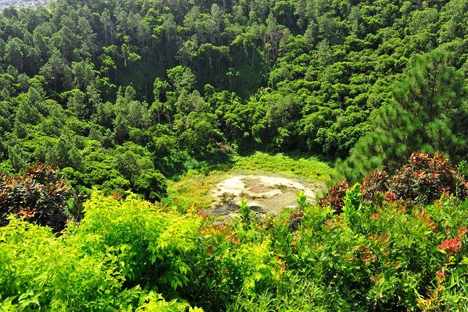Trou-aux-Cerfs - Chamarel - Grand Bassin -Private Guided Tour (Min. 2 persons) - How the 8 Hours Feel: Packed, Yet Not Rushed