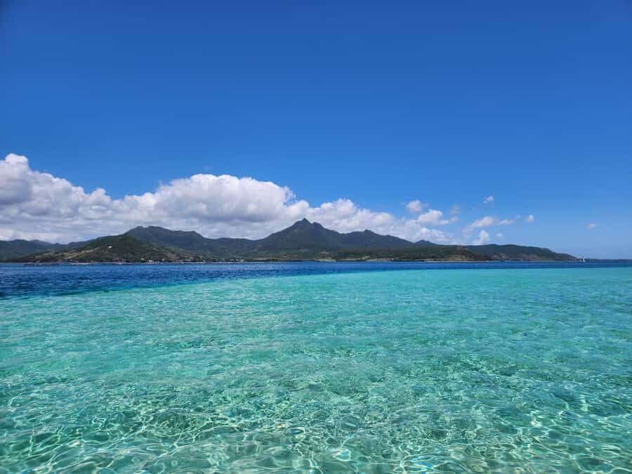 Trou D'Eau Douce: 5 island tour Mauritius with lunch/drinks - Fouquets Island for dolphin watching: exciting, but keep it flexible
