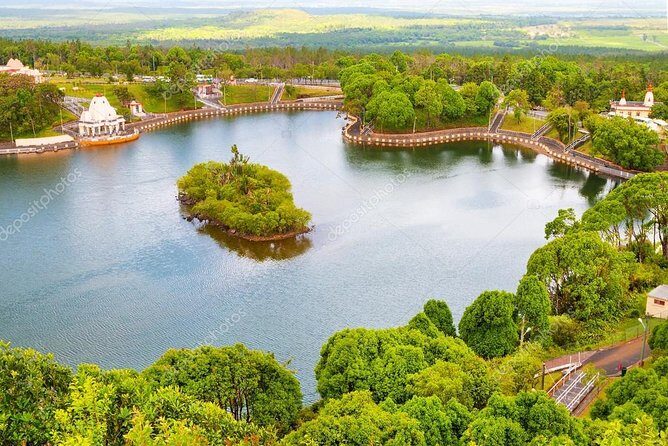 Wild South: Full-Day tour incl Rhumerie St Aubin, Bois cheri Tea factory & Lunch - Grand Bassin and Alexandra Falls: sacred stillness meets postcard power